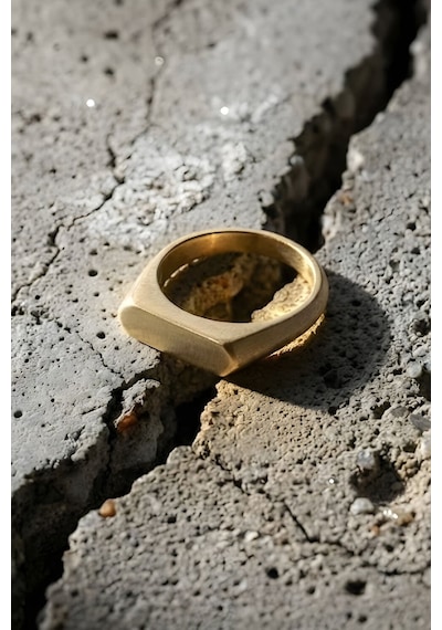 Yatay Altıgen Minimal Gümüş Erkek Şövalye Yüzüğü 20 - Altın Rengi Gümüş