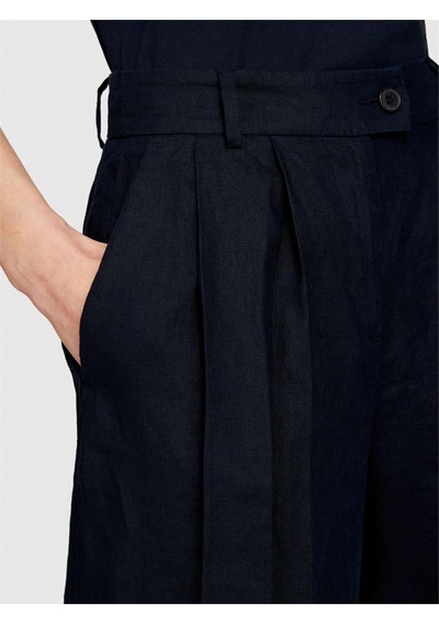 Sisley %100 Keten Önü Çift Pileli Şort Kadın Lacivert Şort - 324p4aghl9013