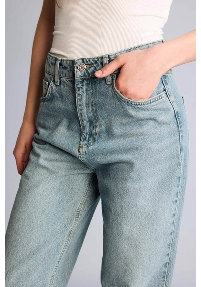 Defacto 90's Wıde Leg Yüksek Bel Uzun Jean Yıkamalı İndigo Kadın Jean Pantolon H0131ax/nm85 İndigo Defacto 90's Wıde Leg Yüksek Bel Uzun Jean Yıkamalı İndigo Kadın Jean Pantolon H0131ax/nm85 İndigo
