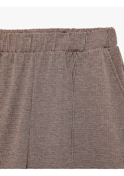 Koton Normal Bel Lastikli Yan Cepli Rahat Kalıp Kareli Barrel Pantolon Siyah Desenli 7wak40038uk Bdl