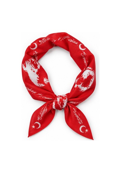 Herşeynota Atatürk Silüetli Kırmızı %100 Pamuk 52x52 Cm Fular Bandana Okul, Etkinlik, Tören, Gösteri Çok Renkli