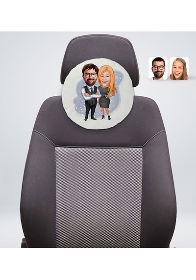 Kişiye Özel Sevgililer Karikatürlü Yuvarlak Dekoratif Kırlent Yas (527061857)