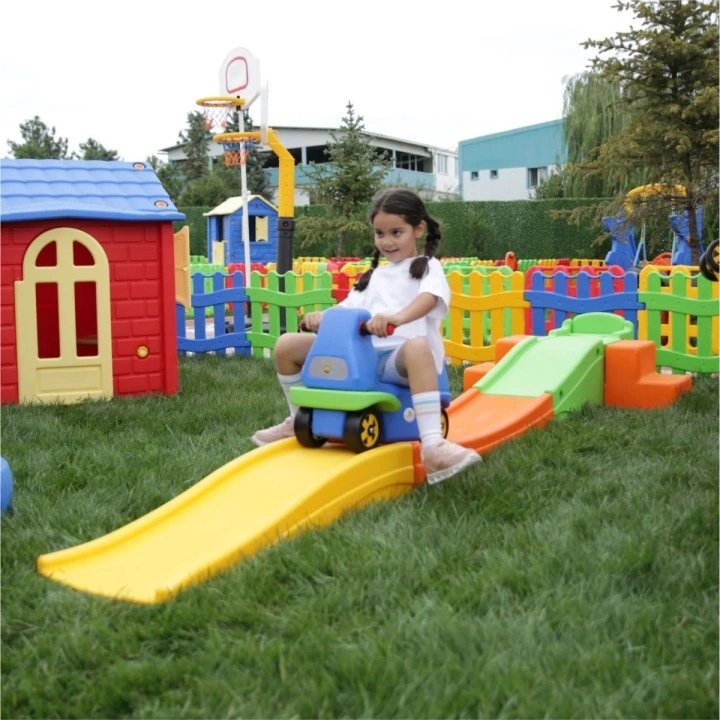 Roller Coaster Kırmızı Arabalı Kırmızı