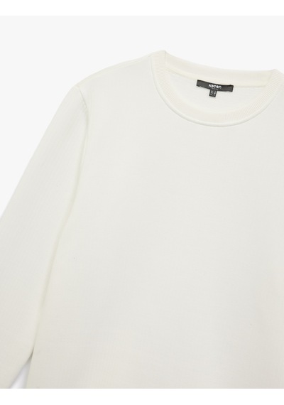 Koton Uzun Kollu Pamuklu Bisiklet Yaka Basic Sweatshirt Ekru 6wam70028mk Ekru