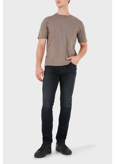 Jacob Cohen Slim Fit Normal Bel Dar Paça Jeans Erkek Kot Pantolon Jum Qe004 S3622 030 S1 600d Siyah Jacob Cohen Slim Fit Normal Bel Dar Paça Jeans Erkek Kot Pantolon Jum Qe004 S3622 030 S1 600d Siyah