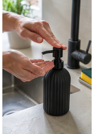 Vovy Çizgili Cam Sabunluk 500 Ml Siyah Pompalı Modern Sıvı Sabun Ve Deterjan Dispenseri - 18,5 Cm X 7 Cm