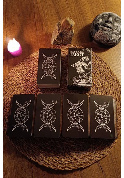 Siyah Beyaz Tarot Destesi 78 Kart - Arındırma Kesesi ve Demet Tütsü Hediyeli