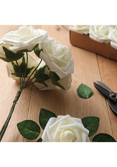 Boutonnieres Merkezleri İçin İvory Gül W / Sap, 1 Adet