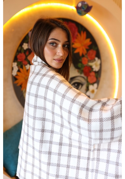 Kare Desenli Atkı Omuz Şalı 70x180 CM 1207 Ekru