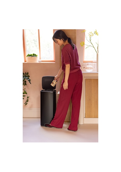 Brb-8710755238109-bra 238109-001-01-bo Matt Black Pedallı Çöp Kutusu 30l