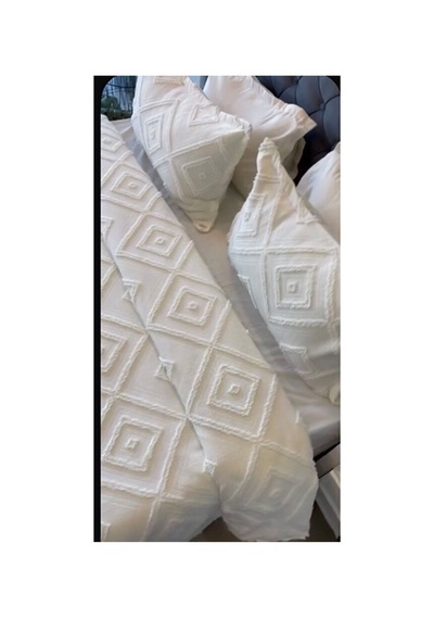 Iskandinav Gri Çift Kişilik Yatak Örtüsü 240 X 260 Cm Ve 2 Adet Yastık Beyaz