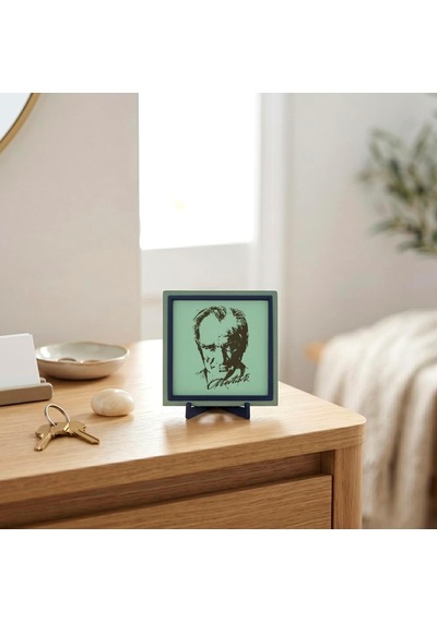Zarif Atatürk Silüetli Modern Hatıra Obje 10x10 Cm Genel