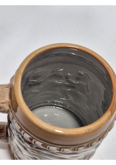 Vintage Tankart Kabartmalı İnsan Tasfirli Alman Seramik Bira Bardağı 11,8cm 001