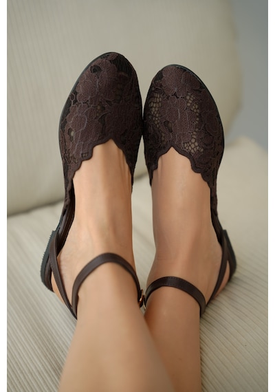 Selin Shoes Odette Düz Taban Dantel Detay Bilek Kemer Toka Kadın Babet- Kahverengi