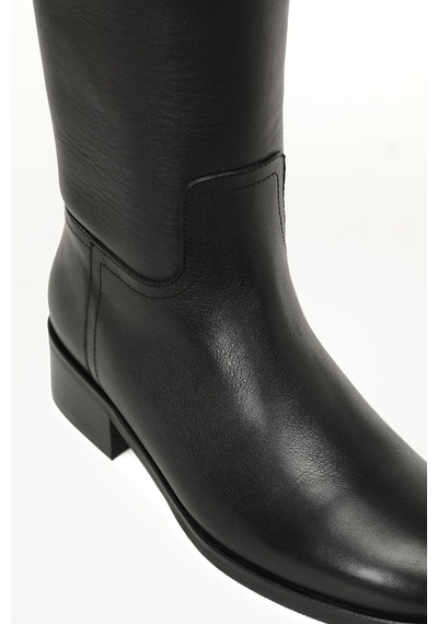 Nine West Vusıa 5pr Siyah Kadın Düz Çizme 000000000102033941 Siyah