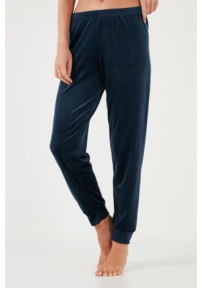 Lela Standart Fit Bisiklet Yaka Yumuşak Kadife Bayan Pijama Takımı 6094201 Lacivert
