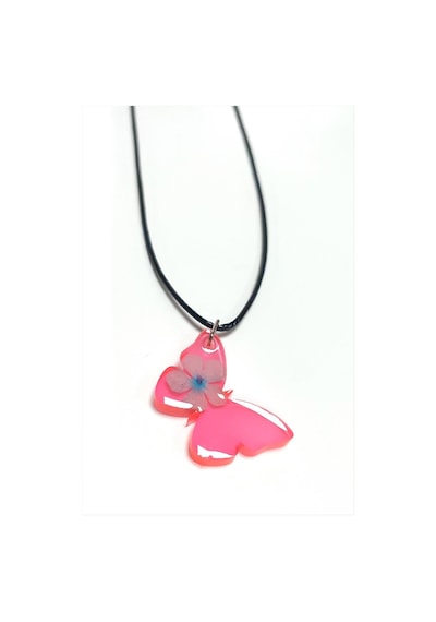 Kartopu - 872 - Çiçeği Kelebek Epoksi - Csmo-tex - Kolye-açık Pembe