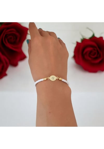 U Harfine Özel Doğal Beyaz Derili Oval Motifli 14 Ayar Altın Plakalı Hediye Bileklik-529harf U