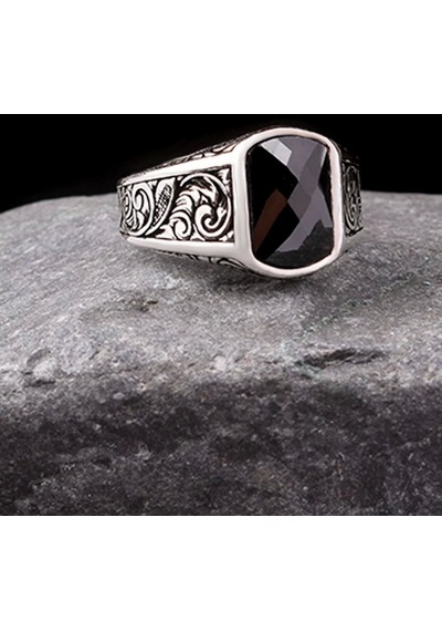 İpek Silver 925 Ayar Gümüş Kalem İşlemeli Motif Zirkon Taşlı Erkek Yüzük Gümüş