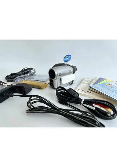 Sony DCR-DVD653E 800X Zoom Video Kamera Bataryasız