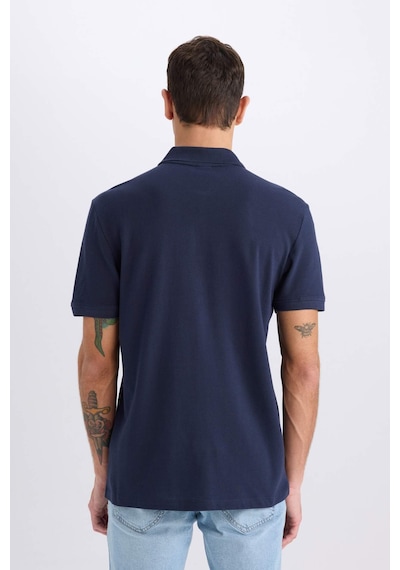 DeFacto Regular Fit Polo Yaka Baskılı Nakışlı Kısa Kollu Tişört D7667AX25SPNV135