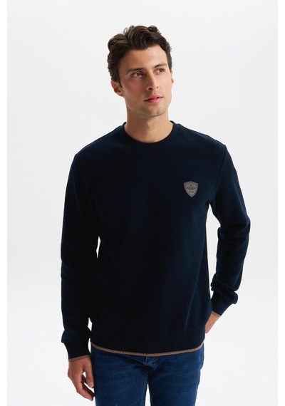 AR-MA Arma Erkek Regular Fit Karbon Fırçalı Selanik Kumaş Bisiklet Yaka Süs Etiketli Sweatshirt Kazak K30124698802 Lacivert AR-MA Arma Erkek Regular Fit Karbon Fırçalı Selanik Kumaş Bisiklet Yaka Süs Etiketli Sweatshirt Kazak K30124698802 Lacivert