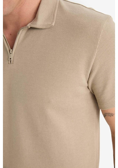 DeFacto Regular Fit Polo Yaka Kısa Kollu Dokulu Tişört E4027AX25SPBG769