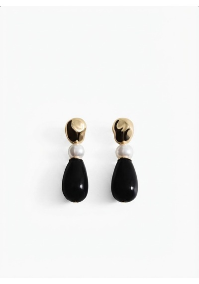 Lacivert İnci Küpe Resimdeki