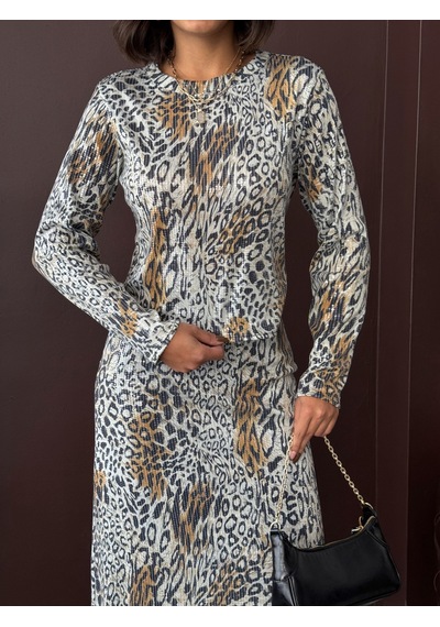 Verymoda Kadın Leopar Desen Likralı Bluz - Günlük Ve Gece Kombini F2023 Açık Leopar