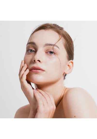 Kolajen Serum 30 Ml - Hidrolize Kolajen, Hyaluronik Asit Ve Glutatyon İçeren Nemlendirici & Dolgun Görünüm Destekleyici Yüz Serumu, Tüm Cilt Tipleri