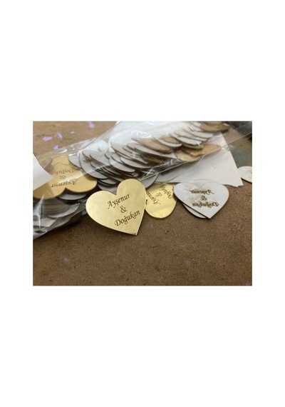 20 Adet Gold Pleksi 3 Cm Kalp Arkası Yapışkanlı Çikolata Çiçek Süsleme Ürünü Kalp Pleksi Altın
