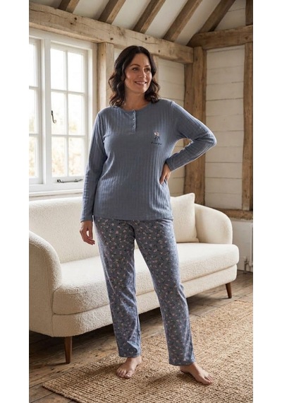Eyfuze Kadın Kışlık Büyük Beden Desenli Yakası Düğmeli Uzun Kollu Pijama Takımı Füme Eyfuze Kadın Kışlık Büyük Beden Desenli Yakası Düğmeli Uzun Kollu Pijama Takımı Füme