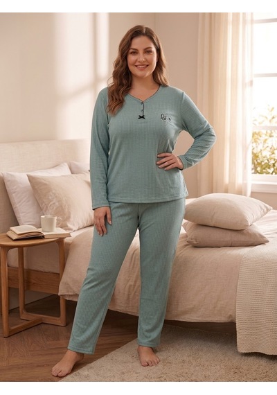 Büyük Beden Uzun Kol Pamuklu Likralı İnterlok Kumaş Pijama Takımı 8739 Yeşil Büyük Beden Uzun Kol Pamuklu Likralı İnterlok Kumaş Pijama Takımı 8739 Yeşil