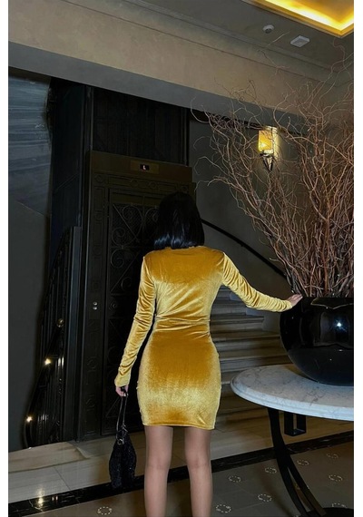 Lior Design Kadın Şık Detay Kadife Kumaş Kruvaze Yaka Büzgülü Abiye Elbise Sarı