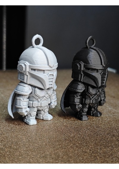 Mandalorian Özel Tasarım Figür Anahtarlık - Star Wars Temalı 2 Adet 1 Siyah 1 Beyaz Zincir Dahil