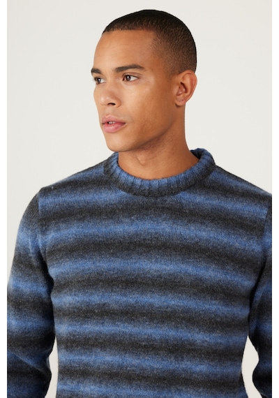 AC&Co / Altınyıldız Classics Erkek Antrasıt-saks Standart Fit Normal Kesim Bisiklet Yaka Triko Kazak Antrasit - Saks AC&Co / Altınyıldız Classics Erkek Antrasıt-saks Standart Fit Normal Kesim Bisiklet Yaka Triko Kazak Antrasit - Saks