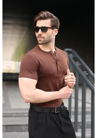 Madmext Acı Kahverengi Yarım Düğmeli Slim Fit Erkek Tişört E7186