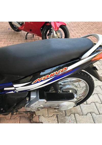 Yamaha Nouvo Stıcker Kirmizi Motor