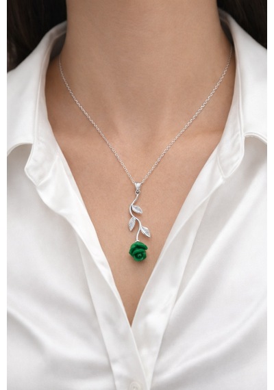 Çekirdekjewelry 925 Ayar Gümüş Rose Kaplama Yeşil Gül Detaylı Kadın Kolye Gri