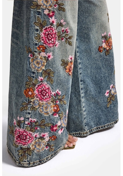 it's basic Kadın Tint 4w6-8 Palazzo Fit Özel Çiçek Nakış Tasarım Denim Jean Kırmızı