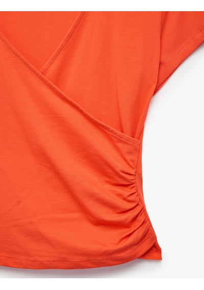 Koton Pamuklu Slim Fit Drapeli Kısa Kollu V Yaka Kruvaze Tişört Kırmızı 6sak50553ek