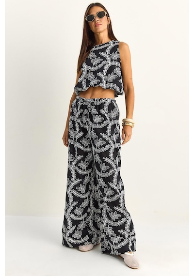 Shade Kadın Nakış İşlemeli Lastikli Balon Crop Bluz Geniş Paça Pantolon Takım 8037 60286157 - Siyah Shade Kadın Nakış İşlemeli Lastikli Balon Crop Bluz Geniş Paça Pantolon Takım 8037 60286157 - Siyah