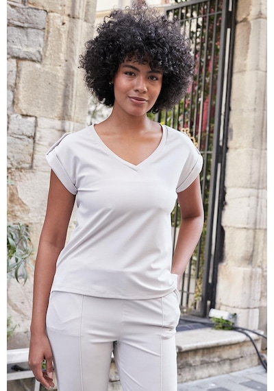 Jument Kadın Modal İpeksi Likralı Kumaş V Yaka Duble Kollu Apoletli Yanları Yırtmaçlı T-shirt Bluz-taş Taş Jument Kadın Modal İpeksi Likralı Kumaş V Yaka Duble Kollu Apoletli Yanları Yırtmaçlı T-shirt Bluz-taş Taş