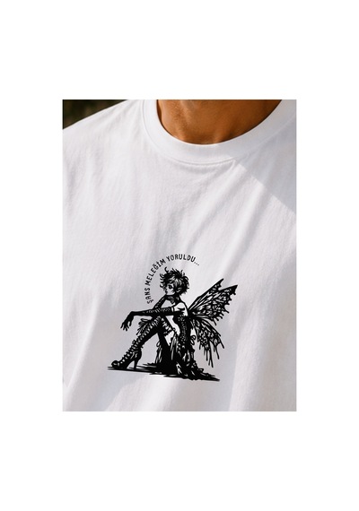 Qmen Style Unisex Beyaz Oversize Baskılı T-shirt Espirili Şans Melağim Baskılı %100 Pamuk Qmen Style Unisex Beyaz Oversize Baskılı T-shirt Espirili Şans Melağim Baskılı %100 Pamuk