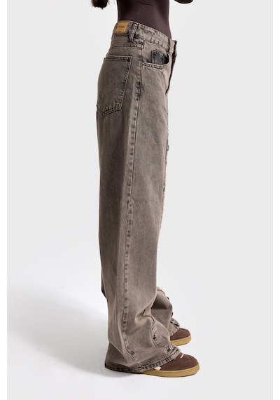 Itsbasic Kadın Koyu Kahve Kot 3w5-70 Süper Baggy Fit Paça Detaylı Özel Tasarım Denim Jean Itsbasic Kadın Koyu Kahve Kot 3w5-70 Süper Baggy Fit Paça Detaylı Özel Tasarım Denim Jean