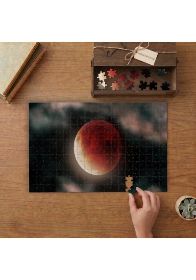 Kanlı Ay - Gece Tasarımı 240 Parça Ahşap Puzzle Ahşap Kutuda Mpy60375