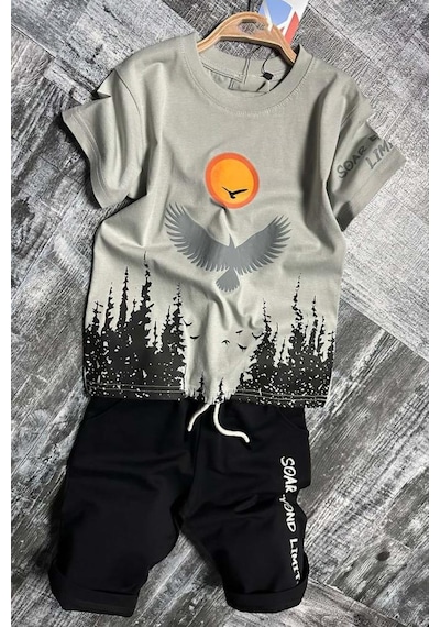 Riccotarz Erkek Çocuk Ağaç Ve Güneş Baskılı T-shirt Yazı Detaylı Gri Şortlu Takım Gri