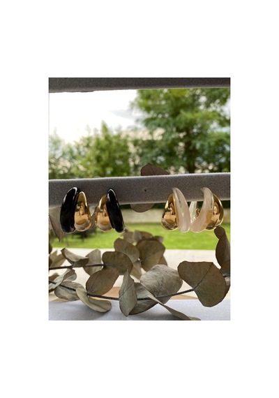 Akrilik Gold Yarım Halka Küpe Siyah - 741450352 Siyah - 741450352 Siyah