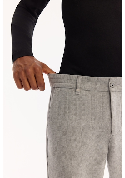 Avva Erkek Açık Gri Yanı Lastikli Kolay Ütülenen Slim Fit Pantolon A52y3040