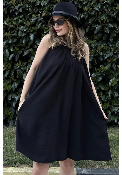 WeShaya Kadın Siyah Kalın Askılı, Cep Ve Plise Yaka Detaylı, A Kesim, Salaş Midi Elbise Siyah WeShaya Kadın Siyah Kalın Askılı, Cep Ve Plise Yaka Detaylı, A Kesim, Salaş Midi Elbise Siyah